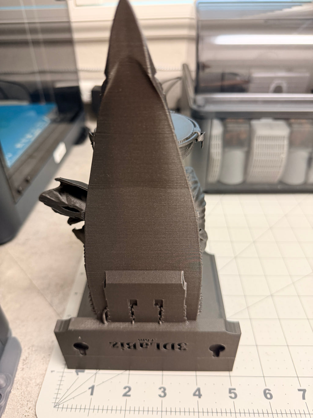 Star Wars - Darth Revan - Leviathan Like Floating Wall Shelf Collectible