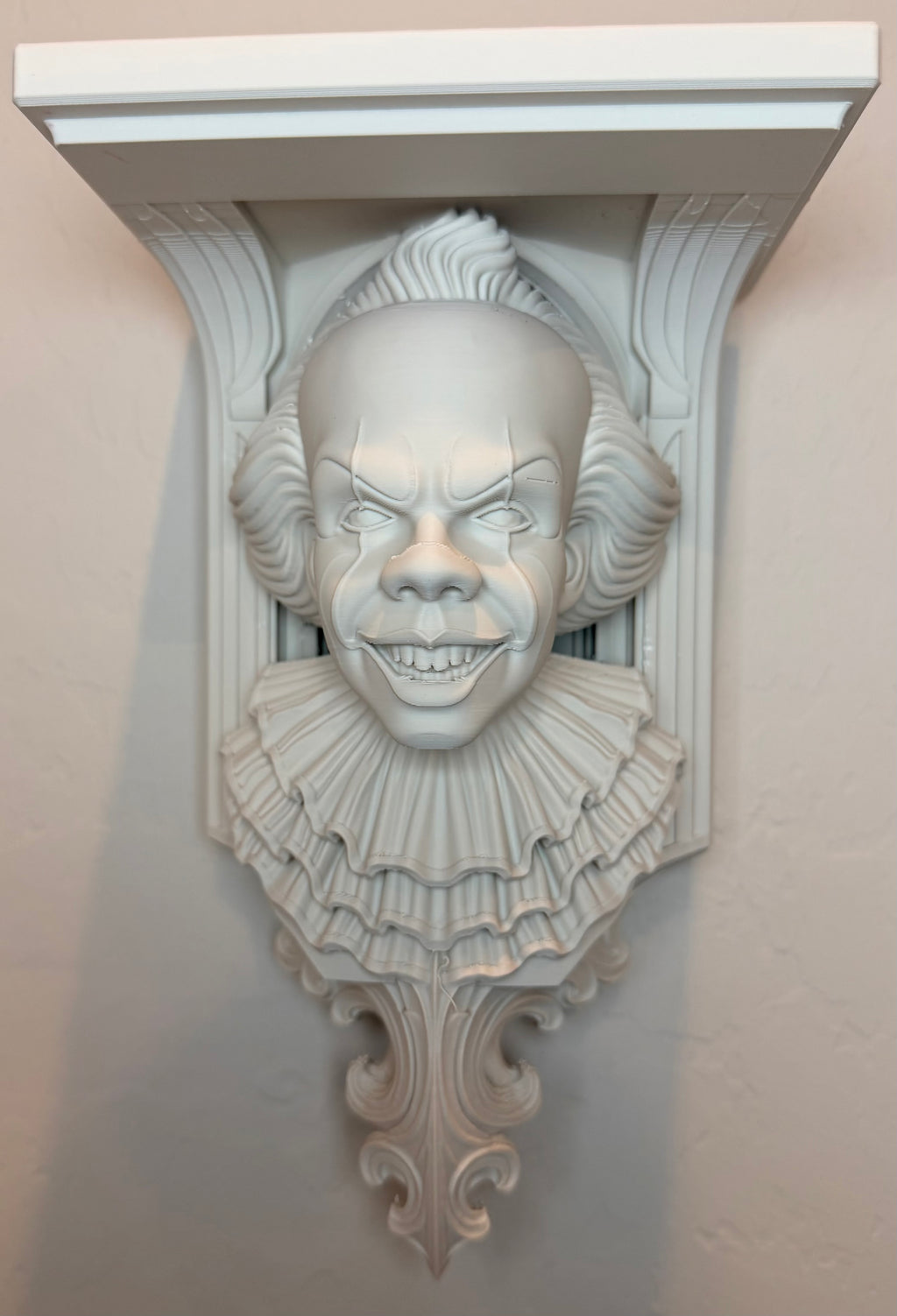 Horror It Pennywise 6x5 Top Floating Wall Shelf Collectible