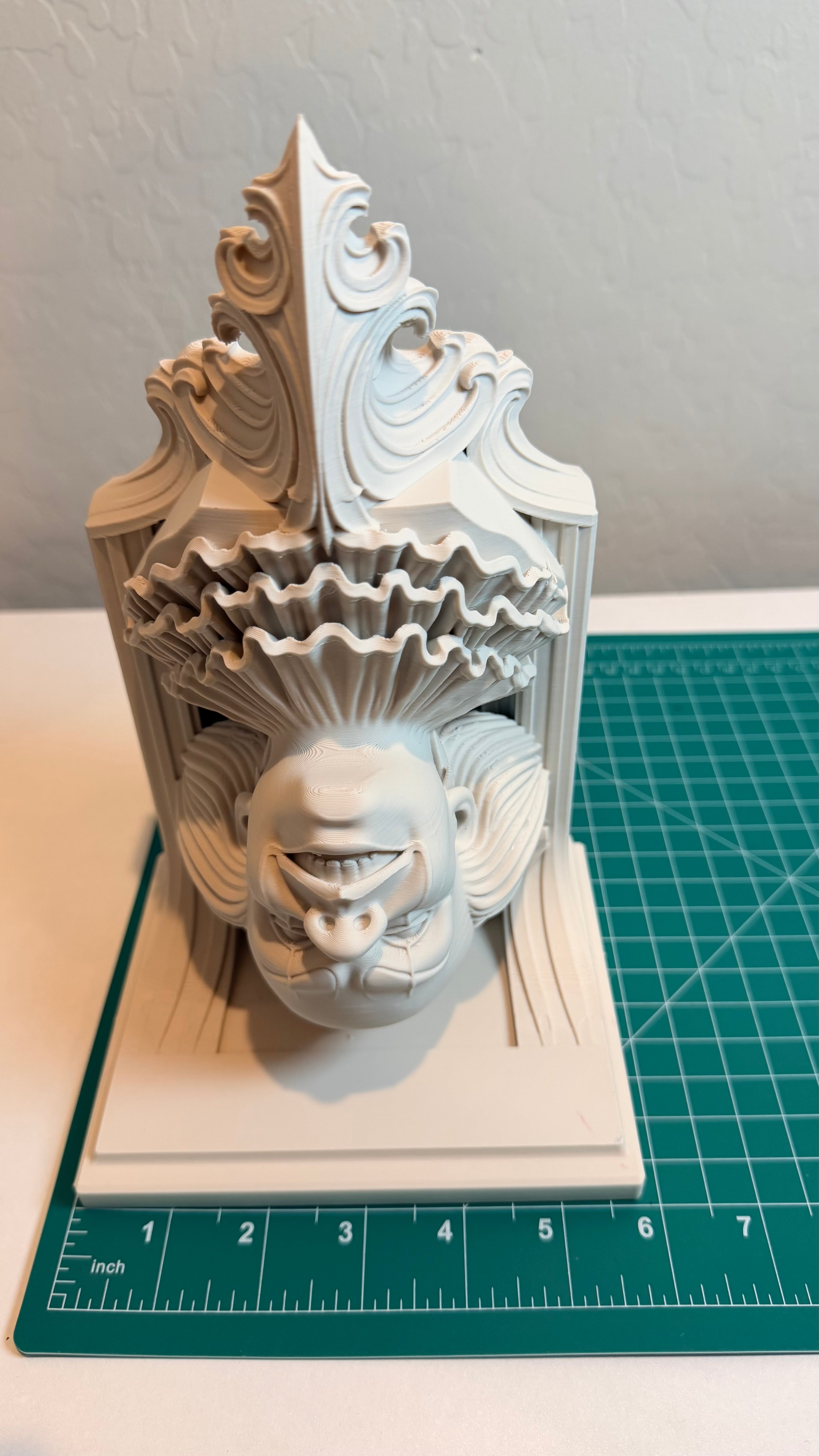 Horror It Pennywise 6x5 Top Floating Wall Shelf Collectible