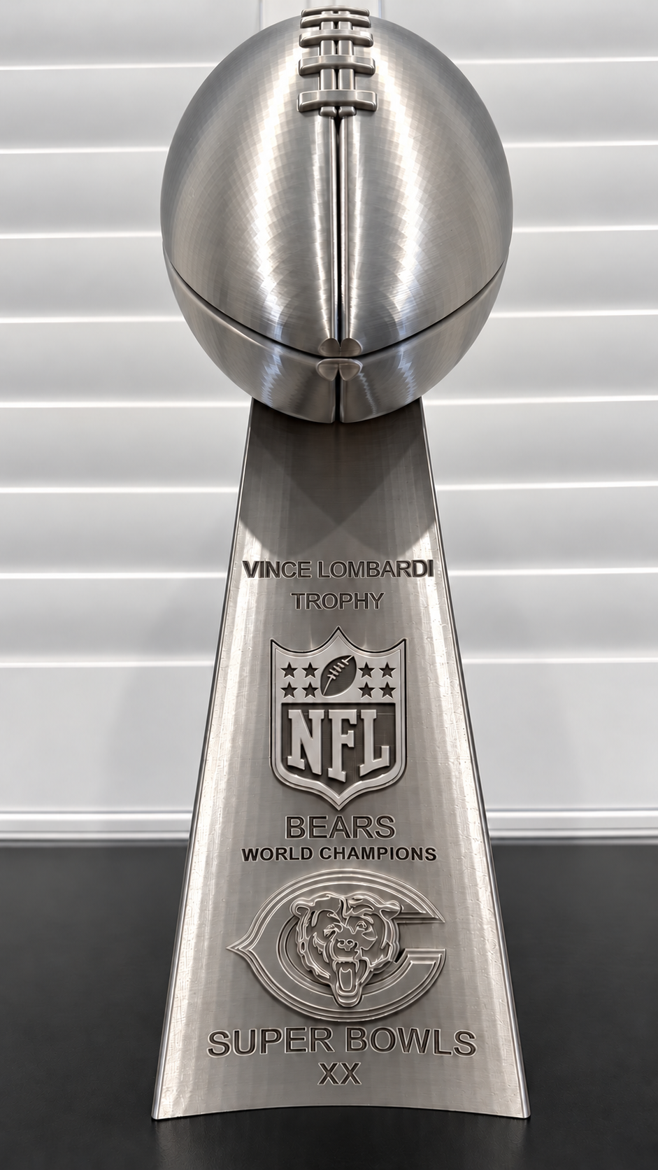 Chicago Bears Championship Trophy – 20-Inch Metallic Silver Display