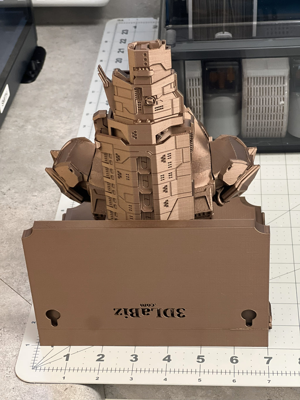 HALO Master Chief UNSC Pillar Of Autumn Like 7x7 Wall Shelf Collectible