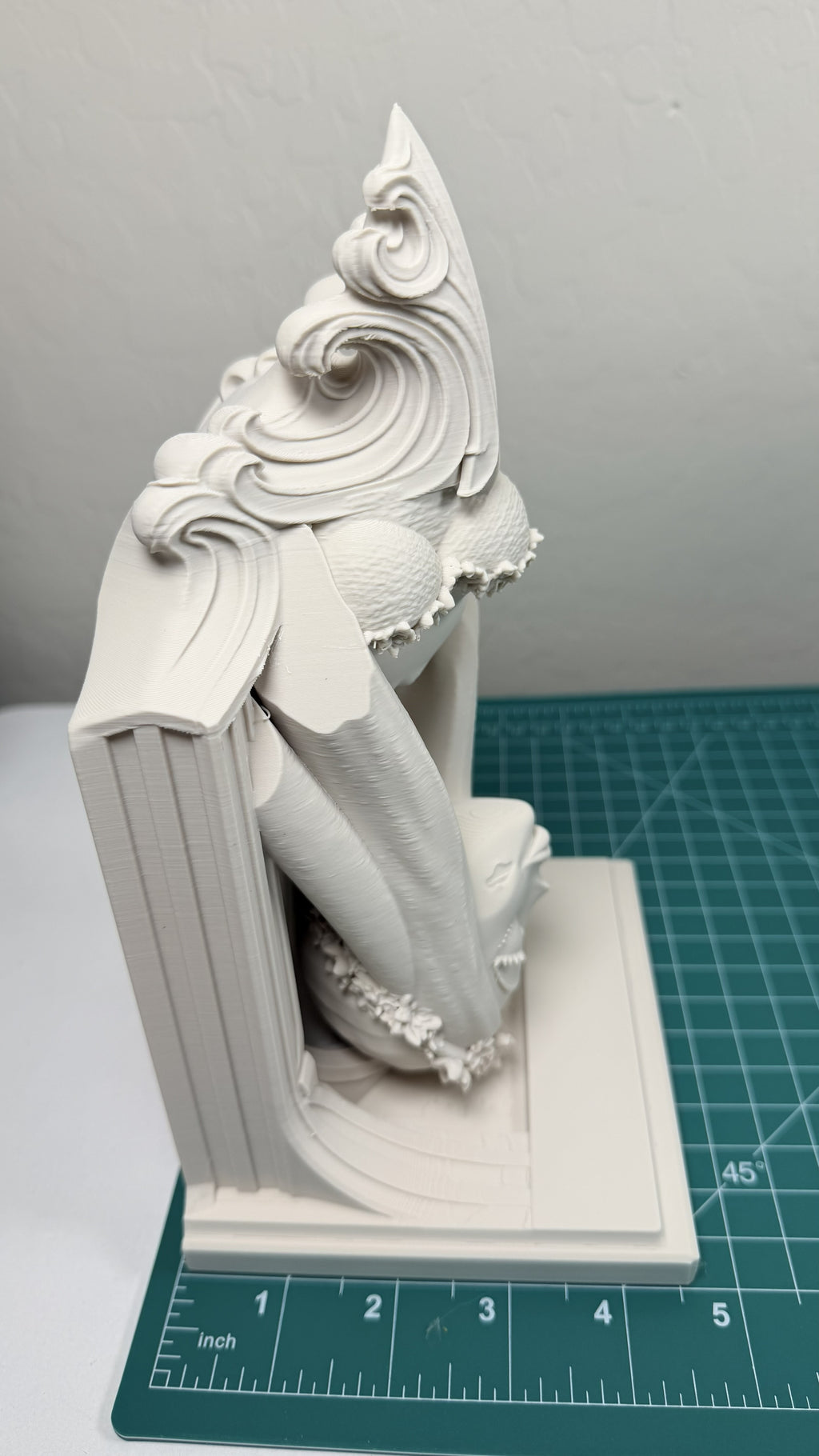 Horror Corpse Bride Emily 6x5 Top Floating Wall Shelf Collectible
