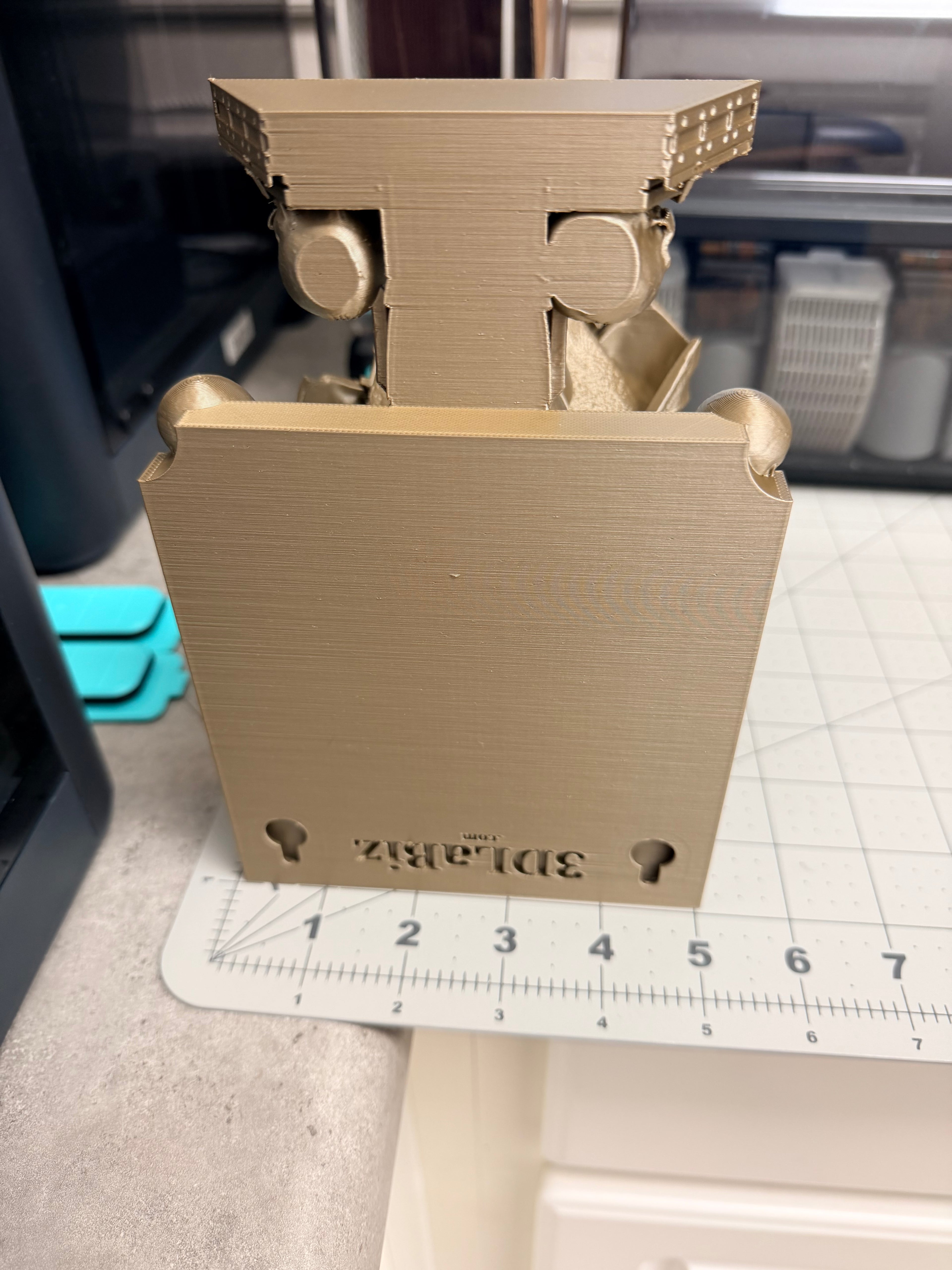 Alien vs Predator - AVP - Predator Like Floating Wall Shelf Decor Collectible