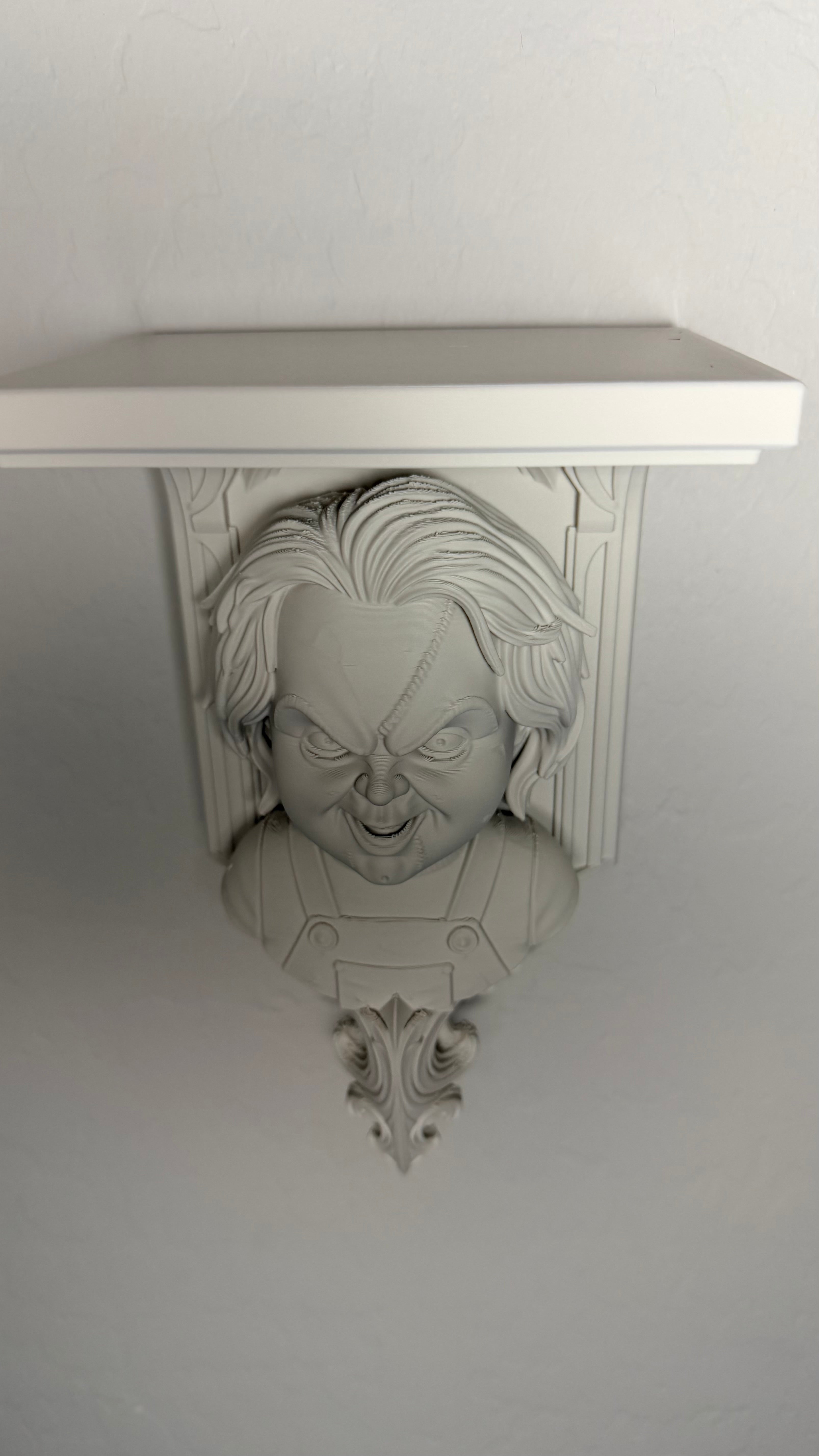 Horror Chucky 6x5 Top Floating Wall Shelf Collectible