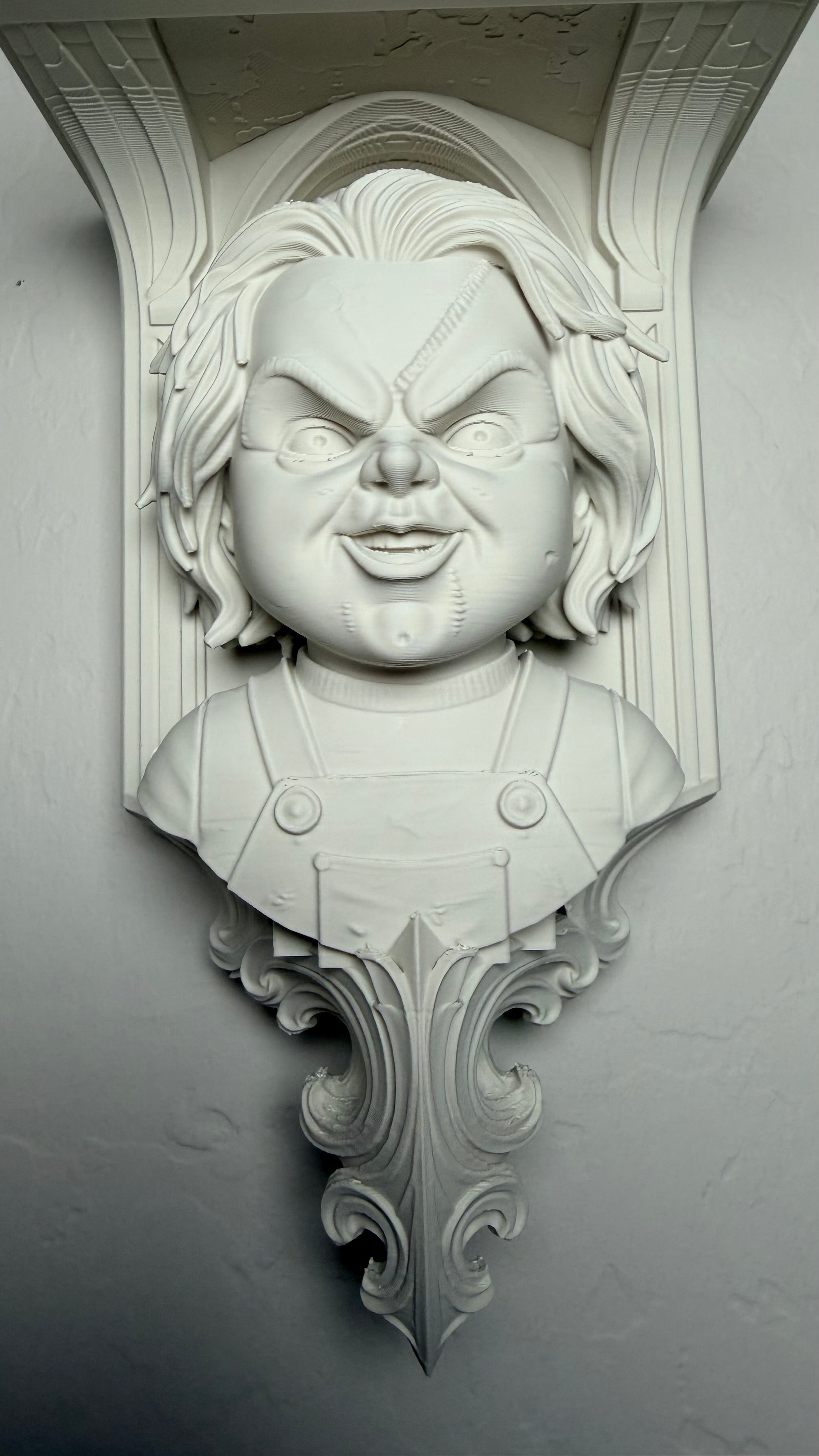 Horror Chucky 6x5 Top Floating Wall Shelf Collectible