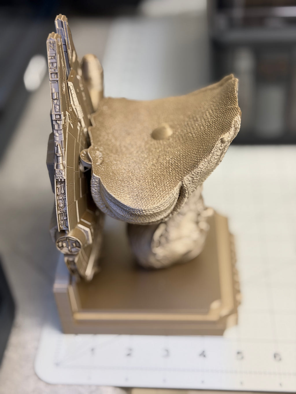 Star Wars - Old Obi-Wan Kenobi Millennium Falcon Like Floating Wall Shelf Decor Collectible